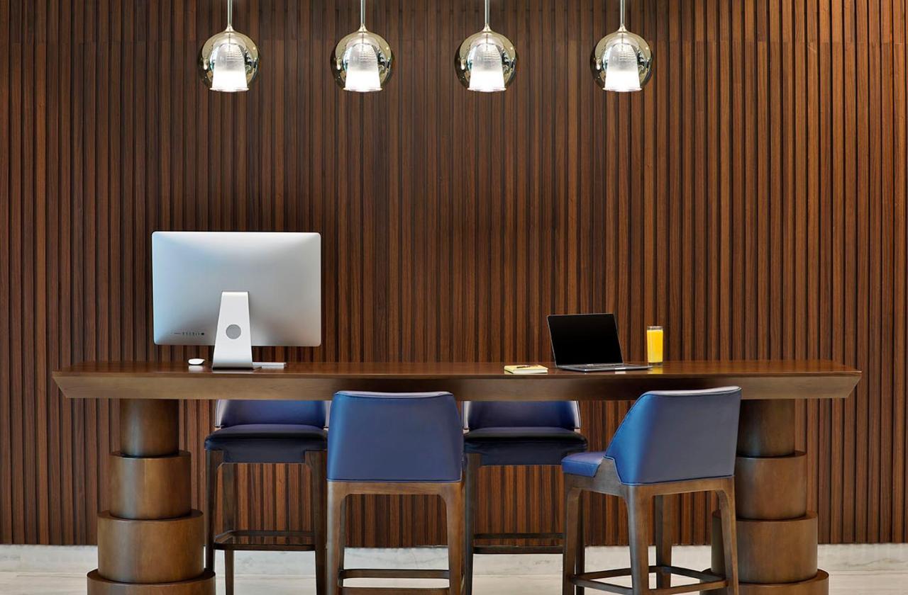 Voco Al Khobar By Ihg Hotel Luaran gambar Business Center