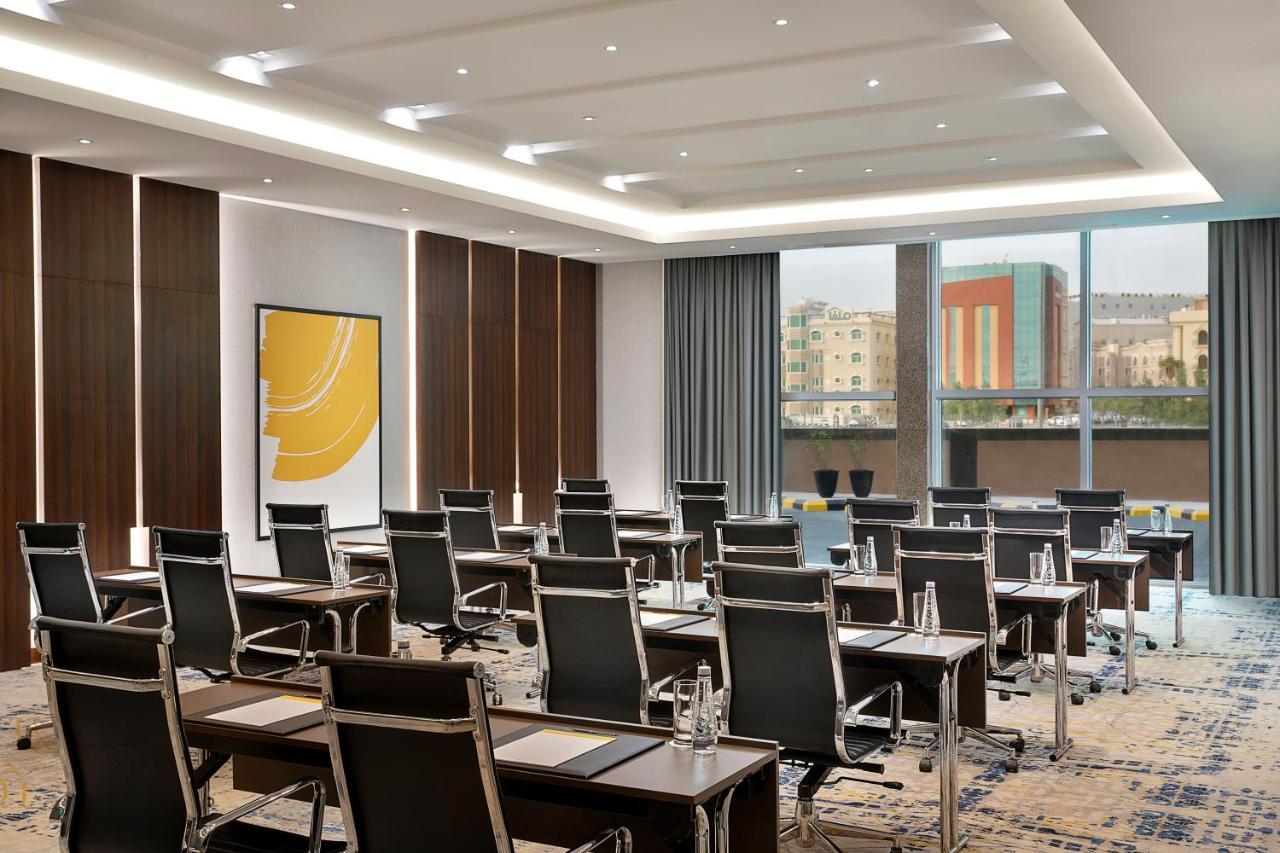 Voco Al Khobar By Ihg Hotel Luaran gambar Meeting room