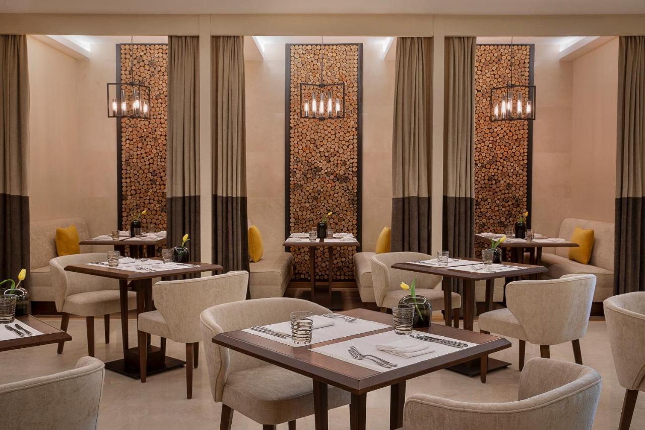Voco Al Khobar By Ihg Hotel Luaran gambar The restaurant